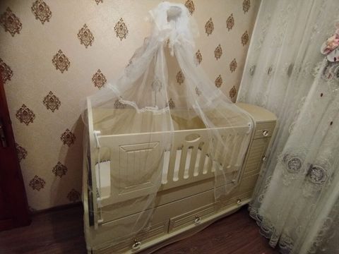 Beşik-çarpayı dəsti - Rəng: krem - Material: MDF/taxta kombinasiyası — Bakı