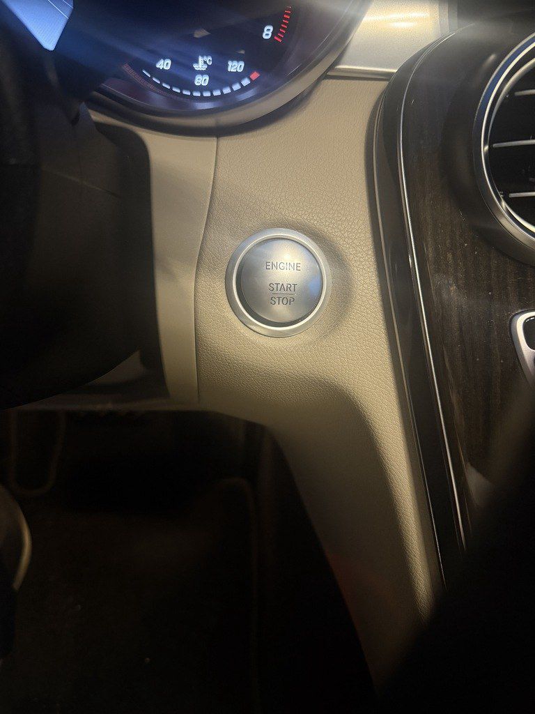Mercedes C 300, 2.0 L, 2015 il, 122 000 km — Avtomobillər, Bakı (12)
