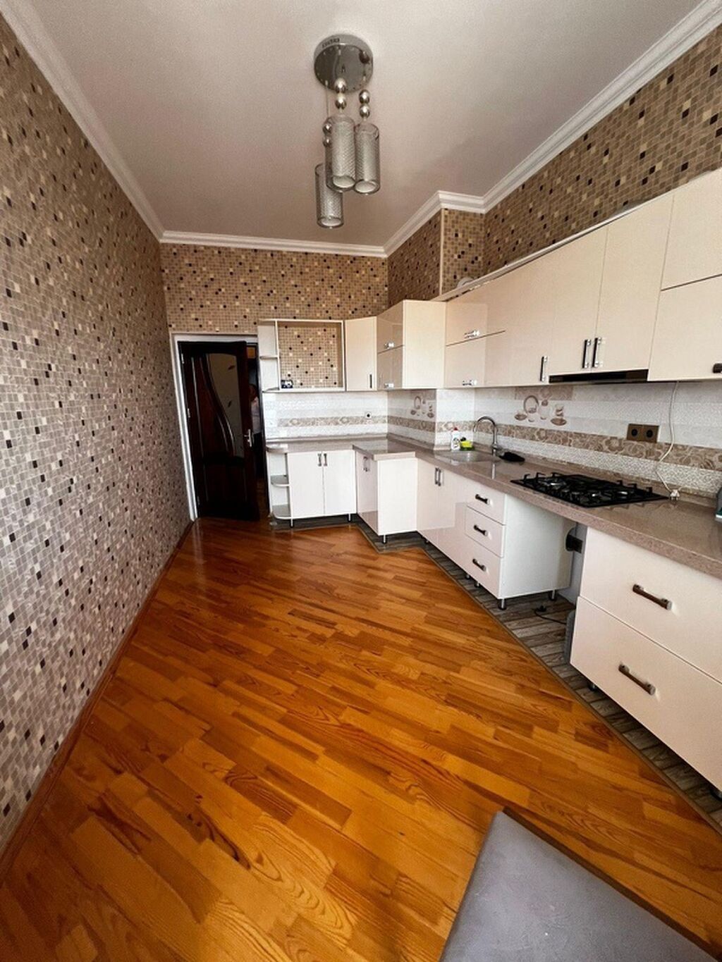 2 otaqlı, 106 kv. m — Mənzil, Bakı (2)