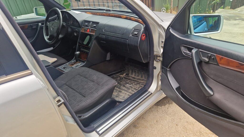 Mercedes C 200, 2.0 L, 1998 il, 330 000 km — Avtomobillər, Quba (5)