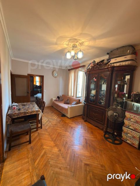 Bakı, Yasamal, 2 otaqlı, Köhnə tikili, m. İnşaatçılar, 55 kv. m