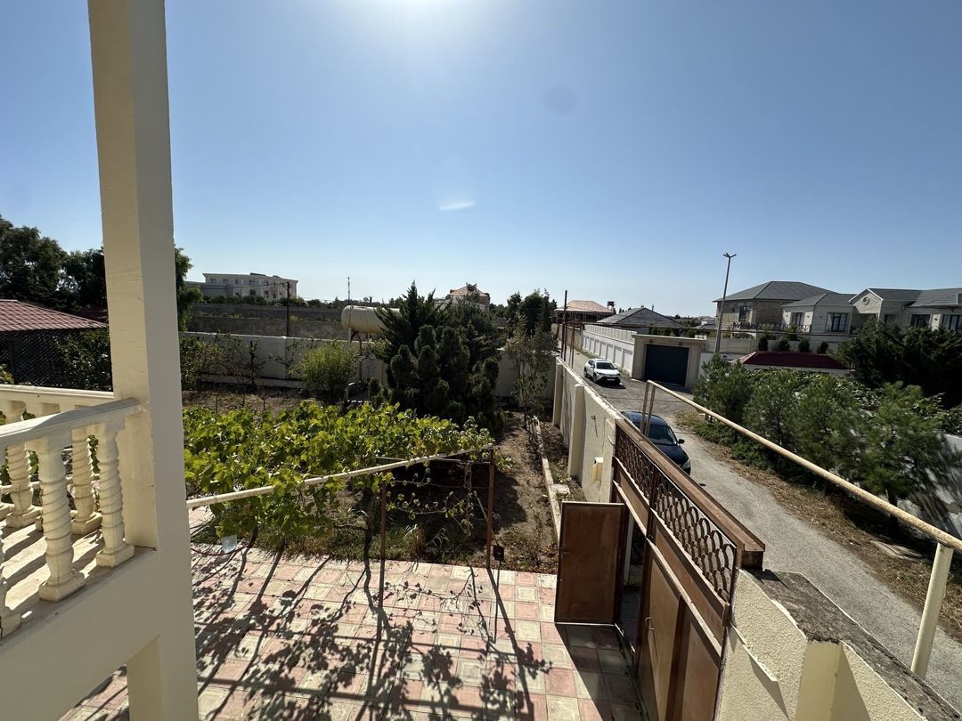 Satılır 5 otaqlı həyət evi/bağ evi 200 m² — Ev, villa, Bakı (11)