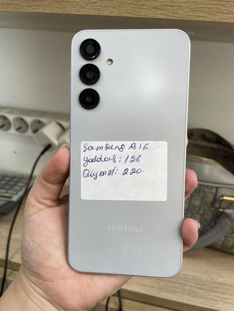 Samsung Galaxy A16, 128 GB, rəng - Ağ, Zəmanət, Sənədlərlə — Bakı