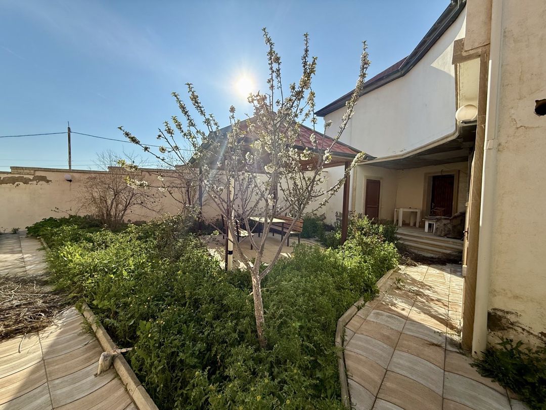 Satılır 6 otaqlı həyət evi/bağ evi 610 m² — Ev, villa, Bakı (2)