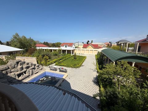 Satılır 8 otaqlı həyət evi/bağ evi 1100 m² — Bakı