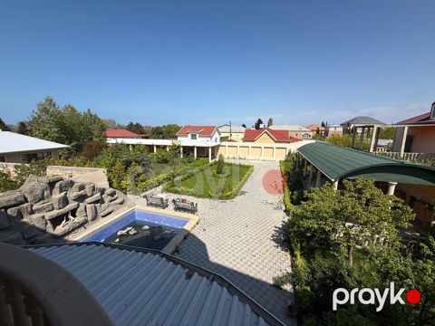 Satılır 8 otaqlı həyət evi/bağ evi 1100 m²