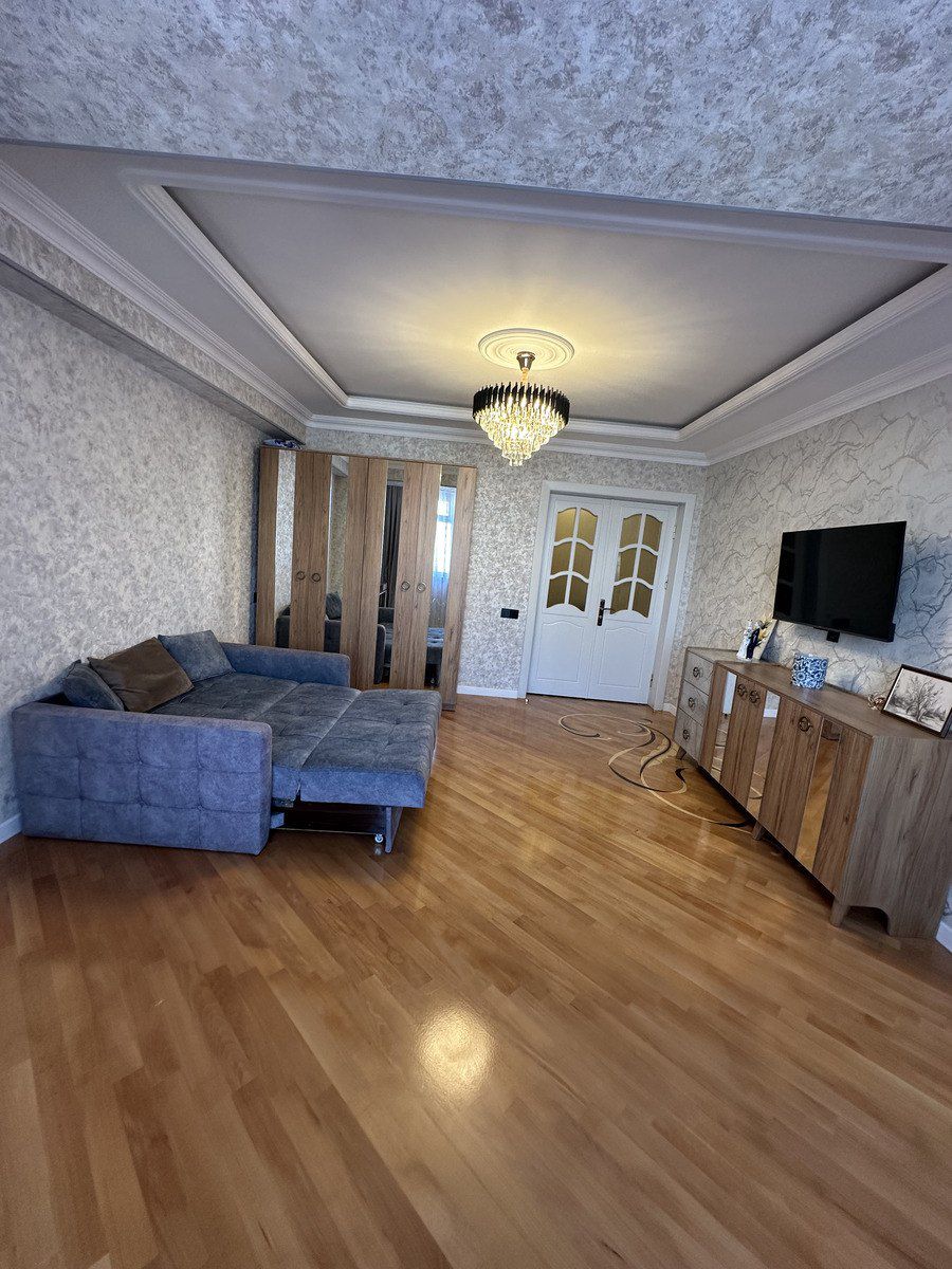 Satılır 1 otaqlı köhnə tikili 50 m² — Mənzil, Bakı (4)
