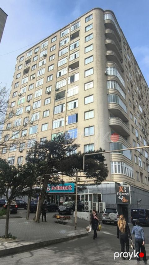 İcarəyə verilir 4 otaqlı yeni tikili 164 m²