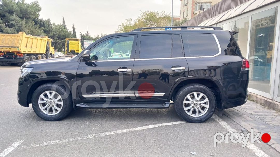 Toyota Land Cruiser 300 icarəsi — Avtomobil icarəsi, Bakı (5)