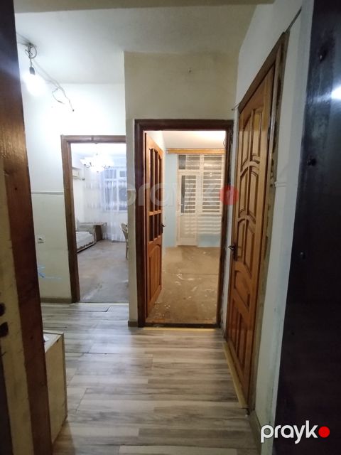İcarəyə verilir 2 otaqlı köhnə tikili 48 m²