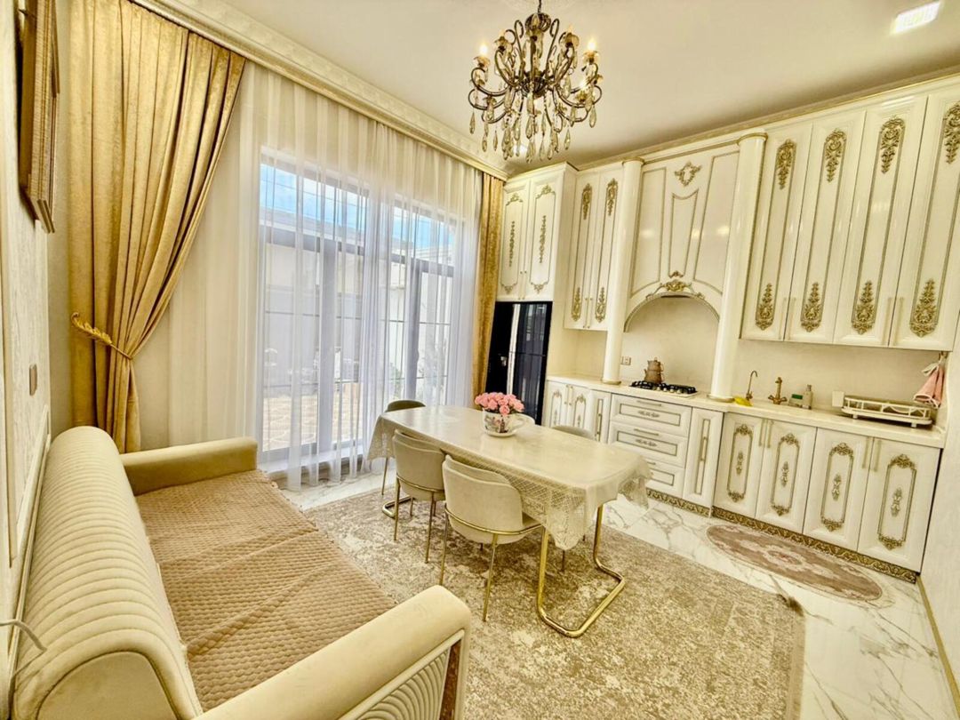 Satılır 5 otaqlı həyət evi/bağ evi 200 m² — Ev, villa, Bakı (8)