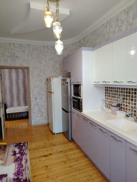 Satılır 3 otaqlı həyət evi/bağ evi 100 m² — Bakı