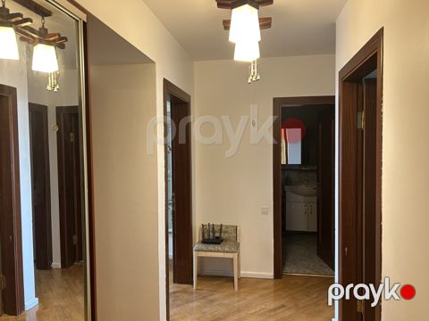 İcarəyə verilir 3 otaqlı köhnə tikili 65 m²