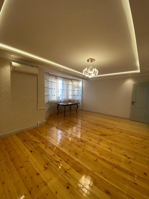 Satılır 4 otaqlı yeni tikili 120 m² — Bakı