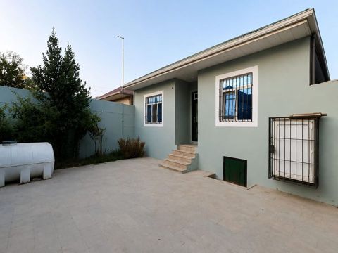 100 kv. m, 3 otaqlı, Kombi, Qaz, İşıq — Bakı
