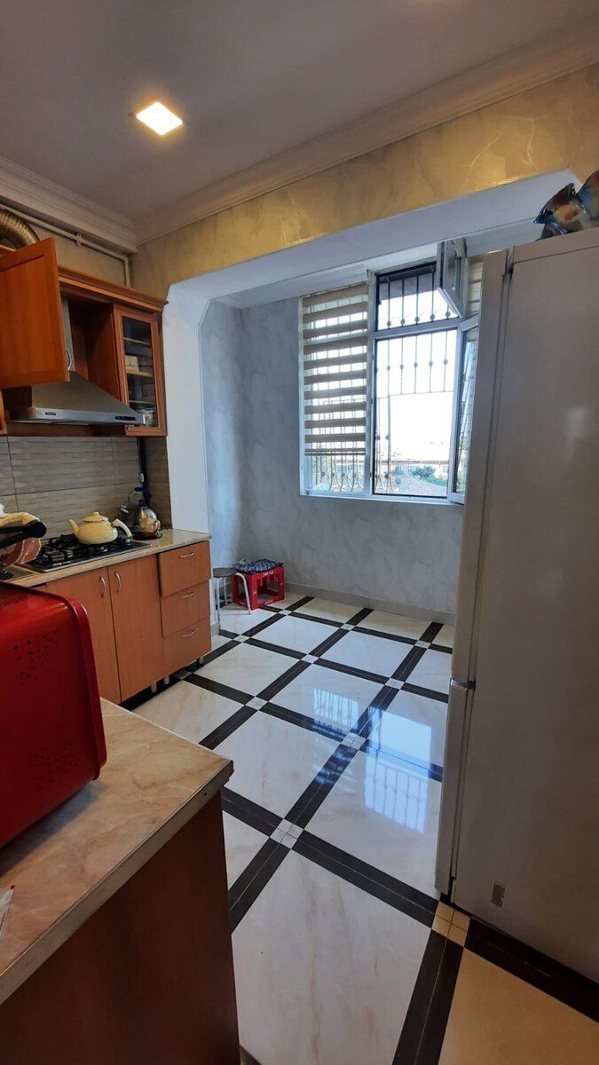 2-otaqlı mənzil, 8-ci mkr., 70 m² — Mənzil, Bakı (9)