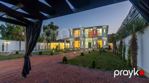 Satılır 6 otaqlı həyət evi/bağ evi 300 m²