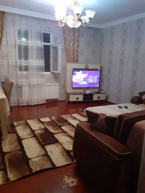 Həyət evi, 20-ci sahə qəs — Bakı