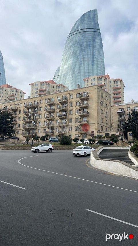 Satılır 2 otaqlı köhnə tikili 65 m²