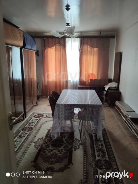 Satılır 3 otaqlı köhnə tikili 68 m²