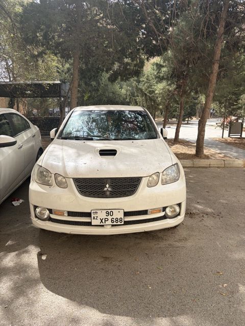 Mitsubishi Airtrek, 2.0 L, 2003 il, 322 332 km — Bakı