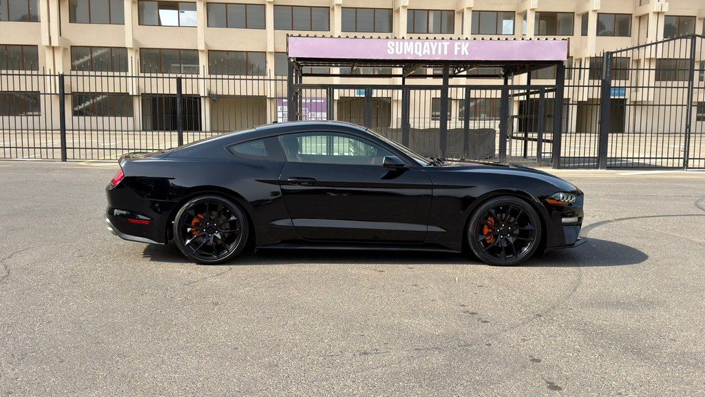 Ford Mustang, 2.3 L, 2019 il, 115 000 km — Avtomobillər, Sumqayıt (9)