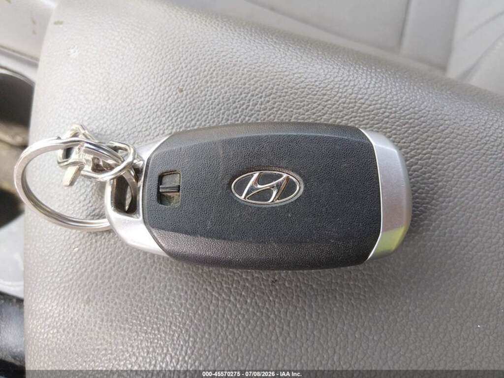 Hyundai Elantra, 2.0 L, 2023 il, 64 709 km — Avtomobillər (12)