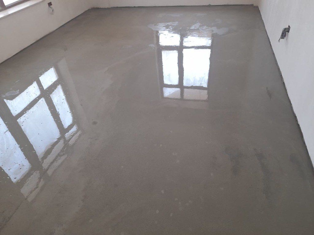 Şap özüyayılan parket — Rənglər və vernik, Bakı (4)