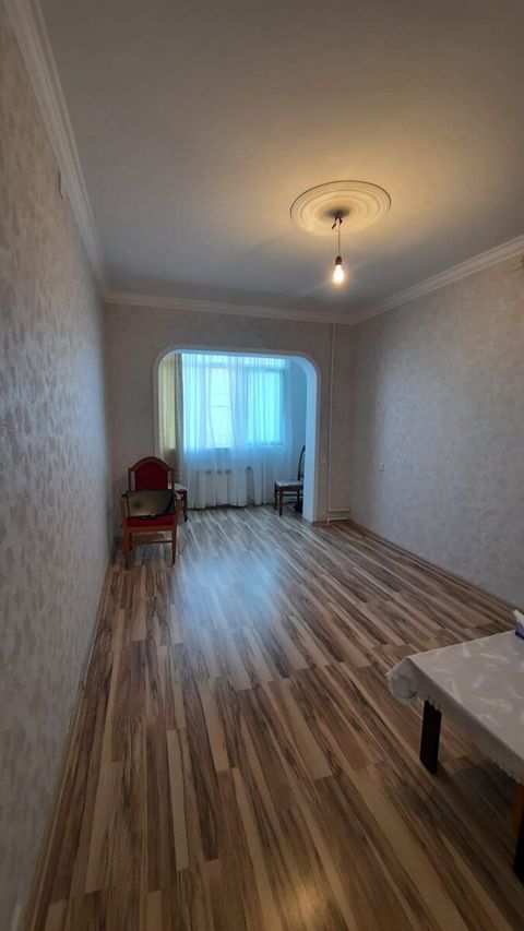 2-otaqlı mənzil, 8-ci mkr., 70 m² — Bakı