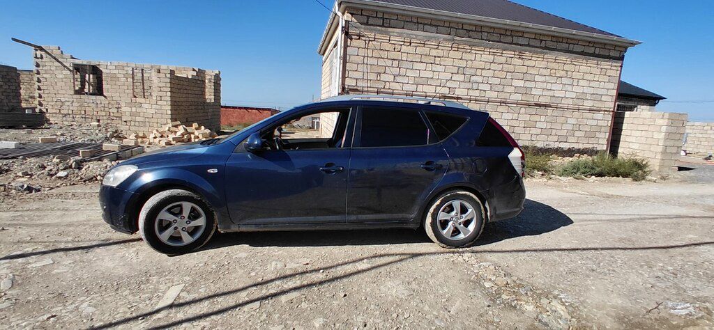 Kia Ceed SW, 1.6 L, 2008 il, 500 000 km — Avtomobillər, Bakı (8)