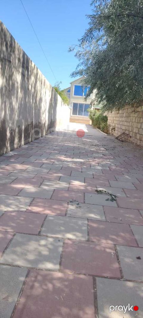 İcarəyə verilir 4 otaqlı həyət evi/bağ evi 120 m²