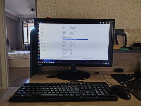 Monitor Samsung 23 düyümluk - 60 hz CPU: Intel Core i5-4570S — 2.90 — Bakı
