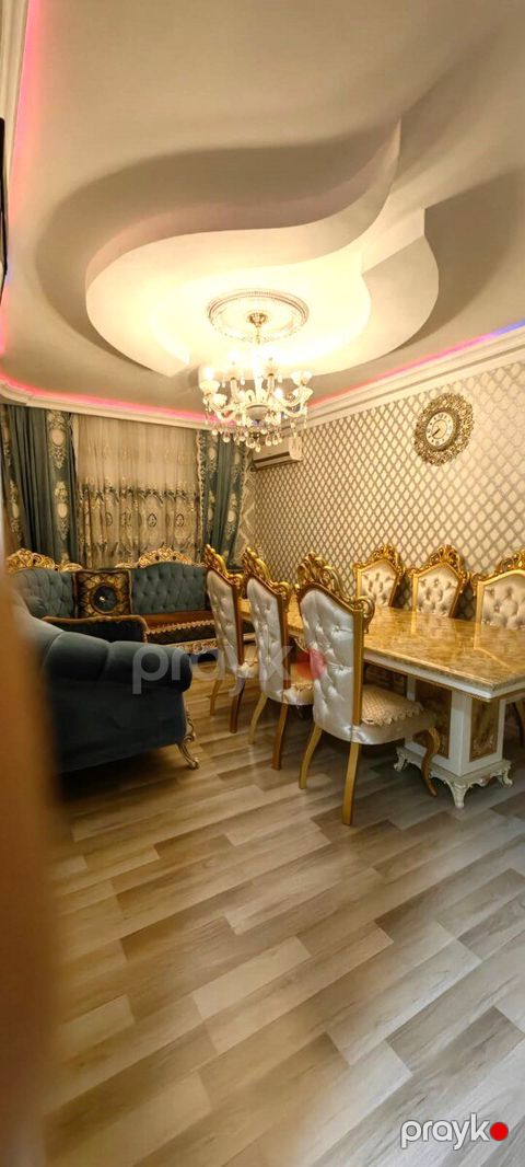 İcarəyə verilir 3 otaqlı köhnə tikili 120 m²