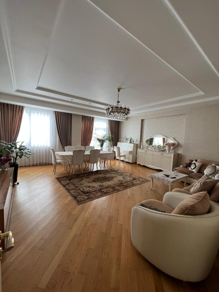 Satılır 3 otaqlı yeni tikili 170 m² — Mənzil, Bakı (2)