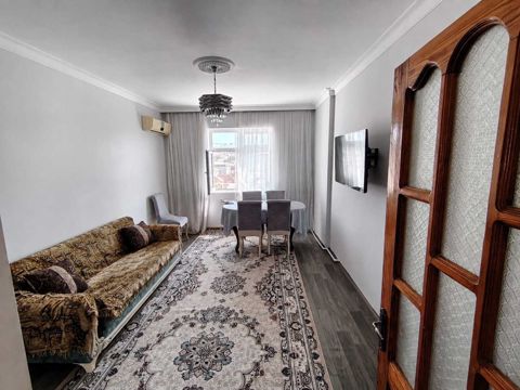 Satılır 5 otaqlı köhnə tikili 110 m² — Bakı
