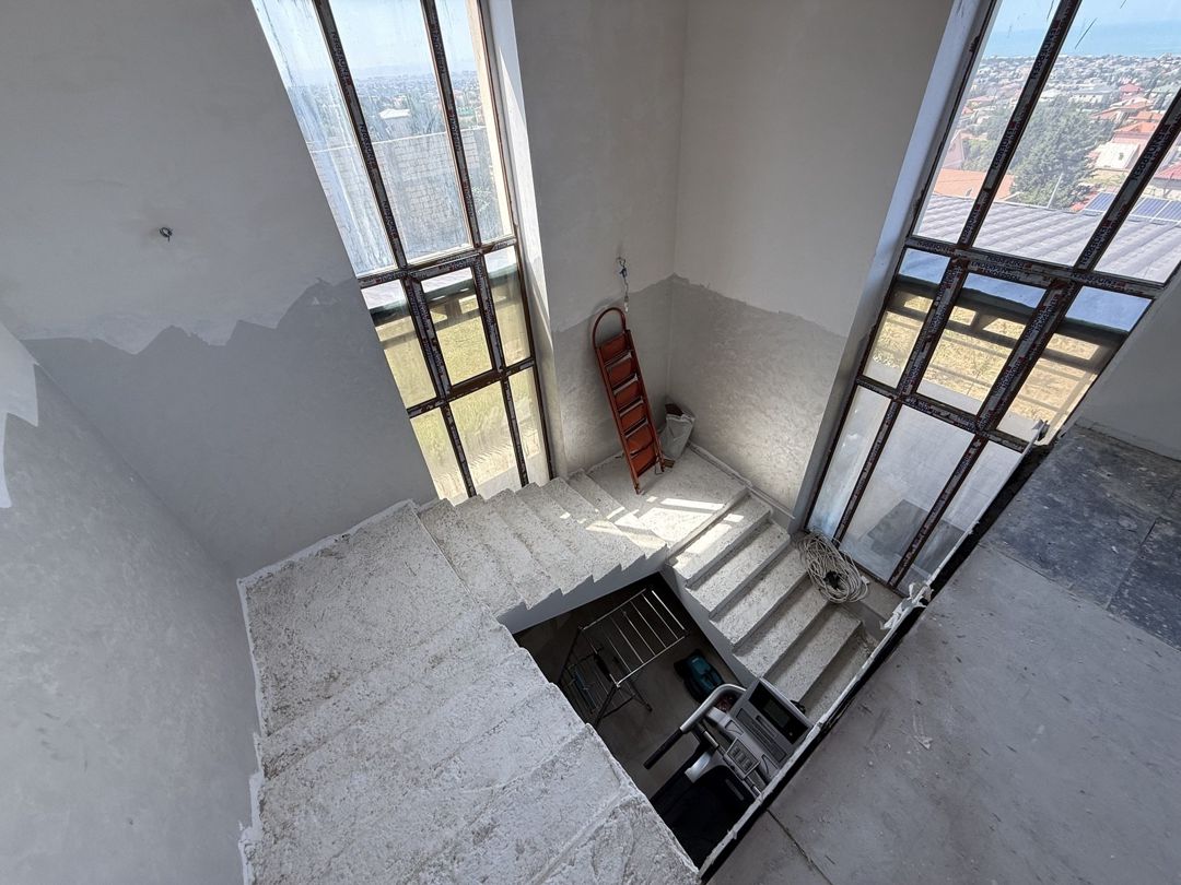 Satılır 5 otaqlı həyət evi/bağ evi 300 m² — Ev, villa, Bakı (10)
