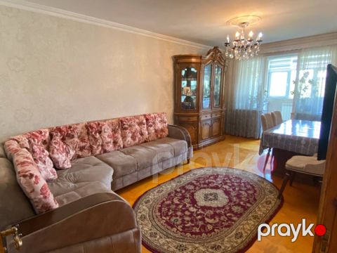 Satılır 4 otaqlı köhnə tikili 72 m²
