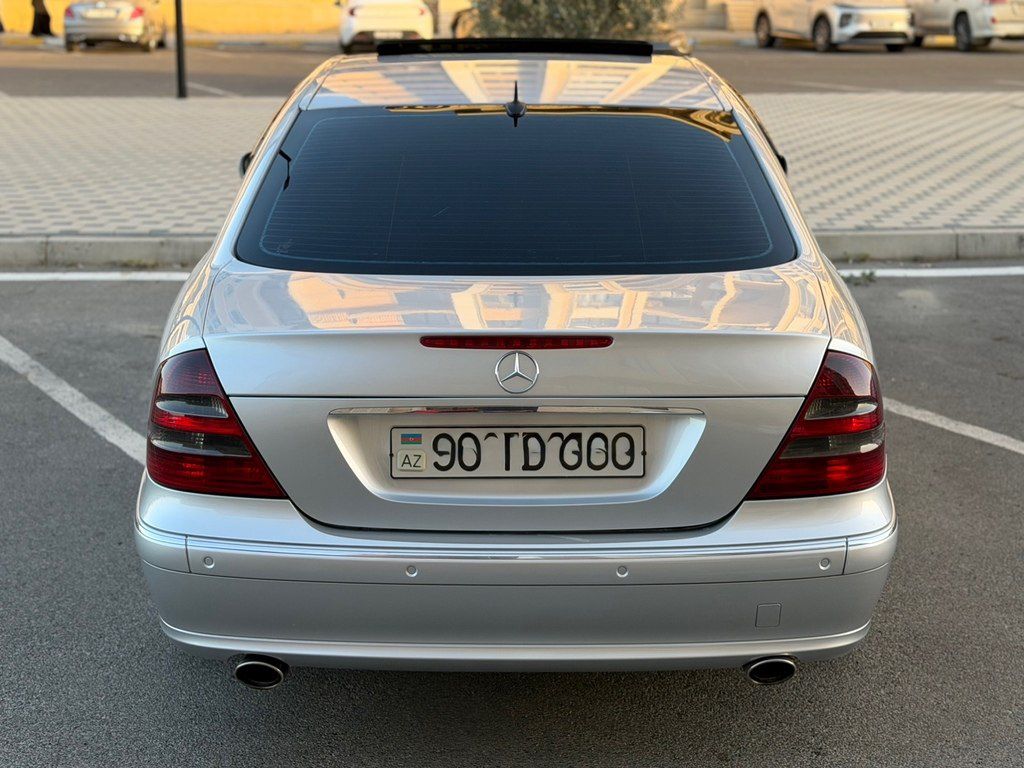 Mercedes E 320, 3.2 L, 2004 il, 278 000 km — Avtomobillər, Bakı (6)