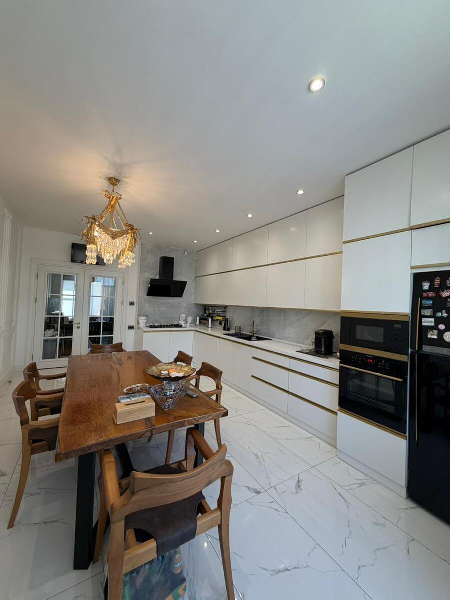Satılır 5 otaqlı yeni tikili 230 m² — Mənzil, Bakı (4)