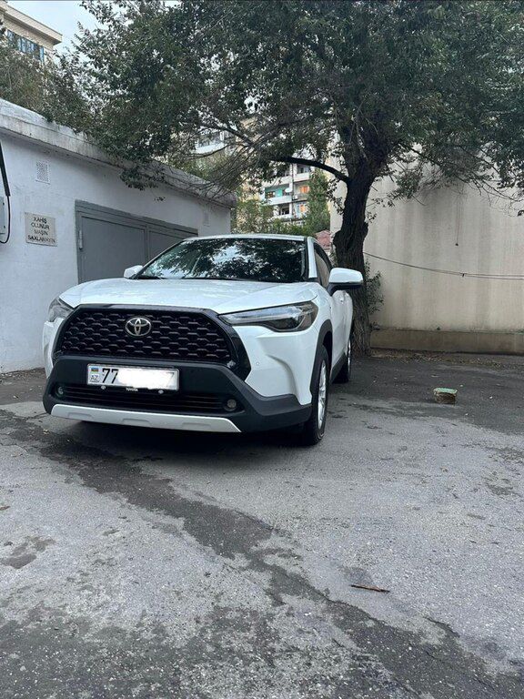 Toyota Corolla Cross, 2.0 L, 1.31 kWh, 2024 il, 13 600 km — Avtomobillər, Bakı (3)