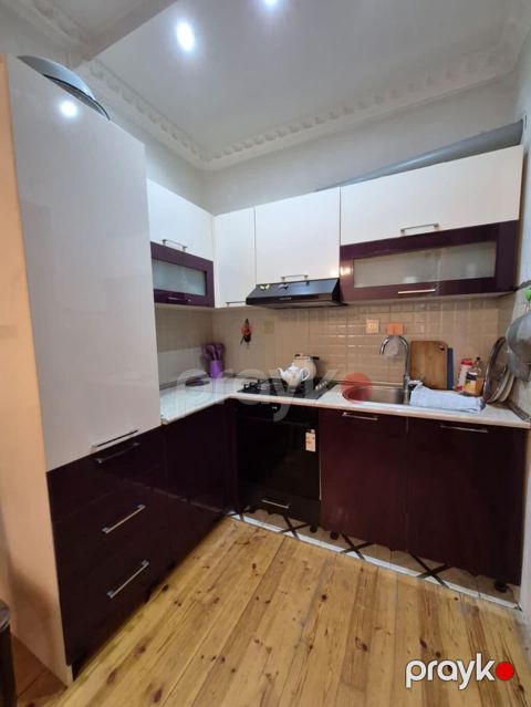 Mətbəx mebeli satılır.hündürlük-2.10 Dərinlik-58 Sağ uzunluq-2.09 — Digah