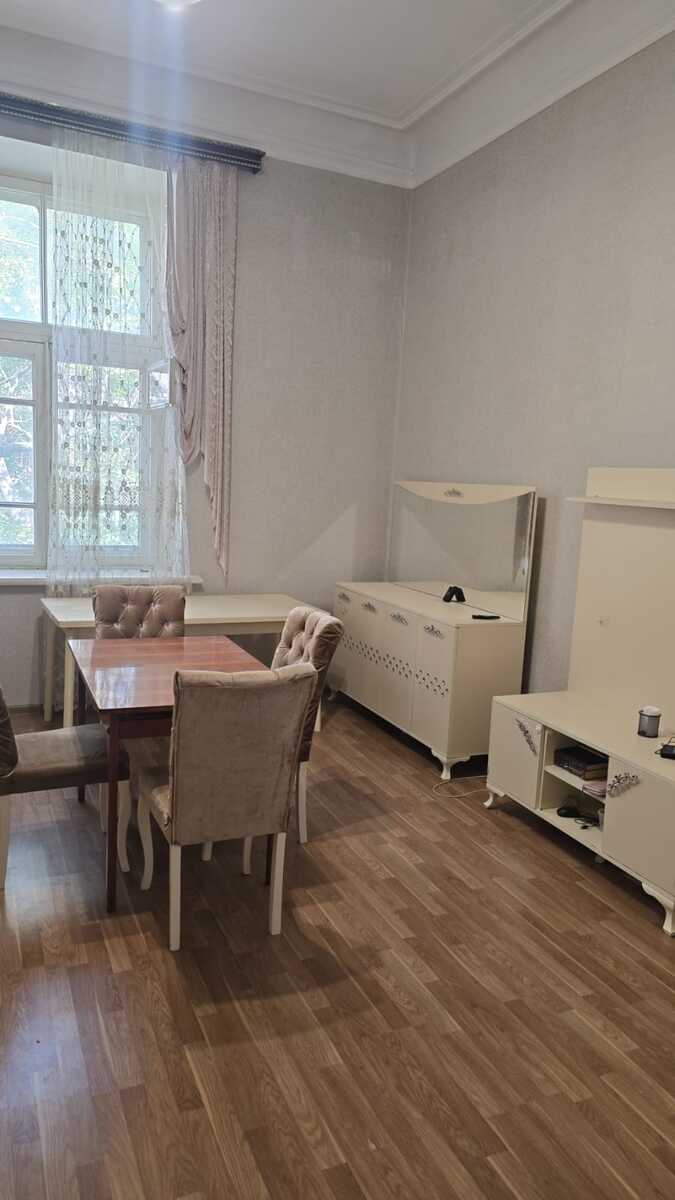 İcarəyə verilir 2 otaqlı köhnə tikili 100 m² — Mənzil, Bakı (2)