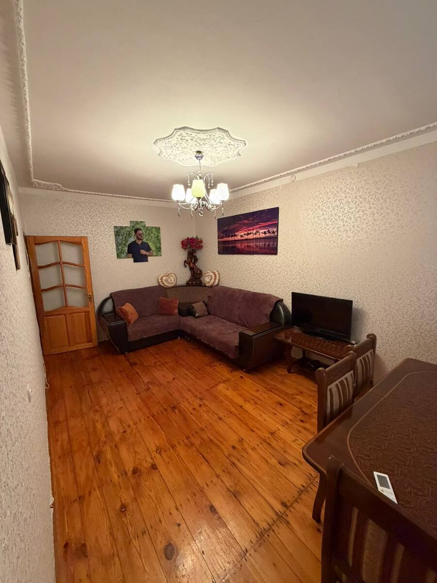 Satılır 3 otaqlı köhnə tikili 76 m² — Mənzil, Bakı (2)