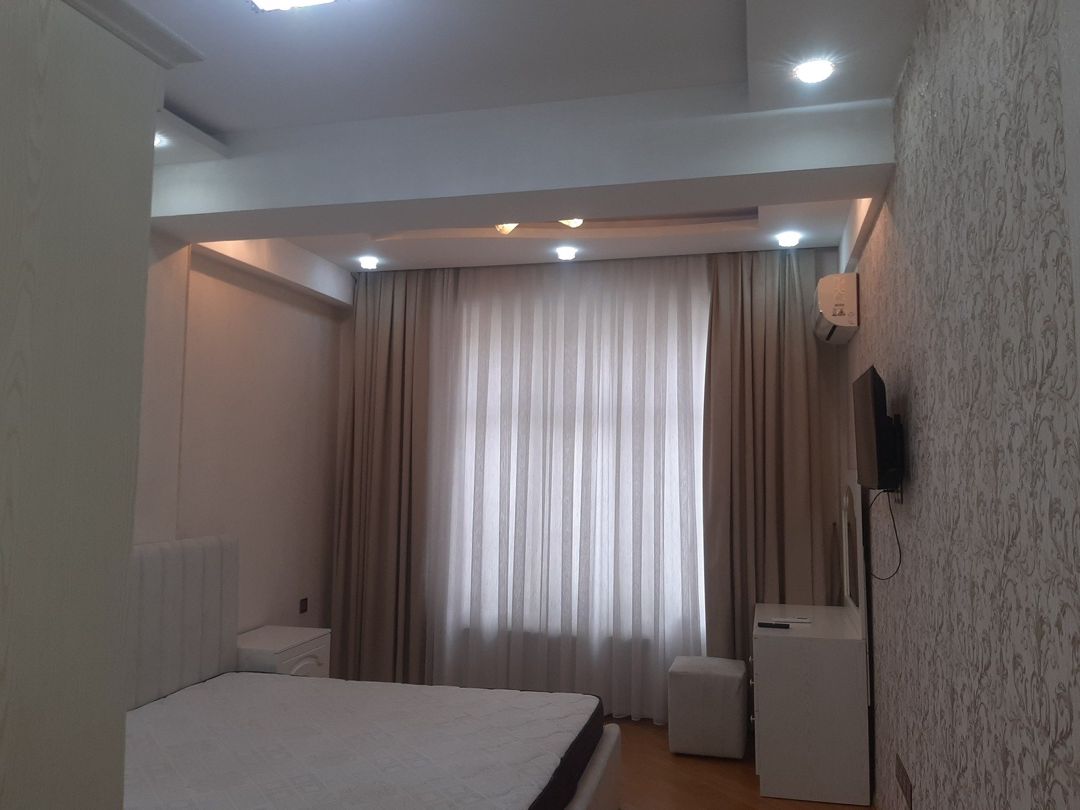 İcarəyə verilir 2 otaqlı yeni tikili 90 m² — Mənzil, Bakı (7)
