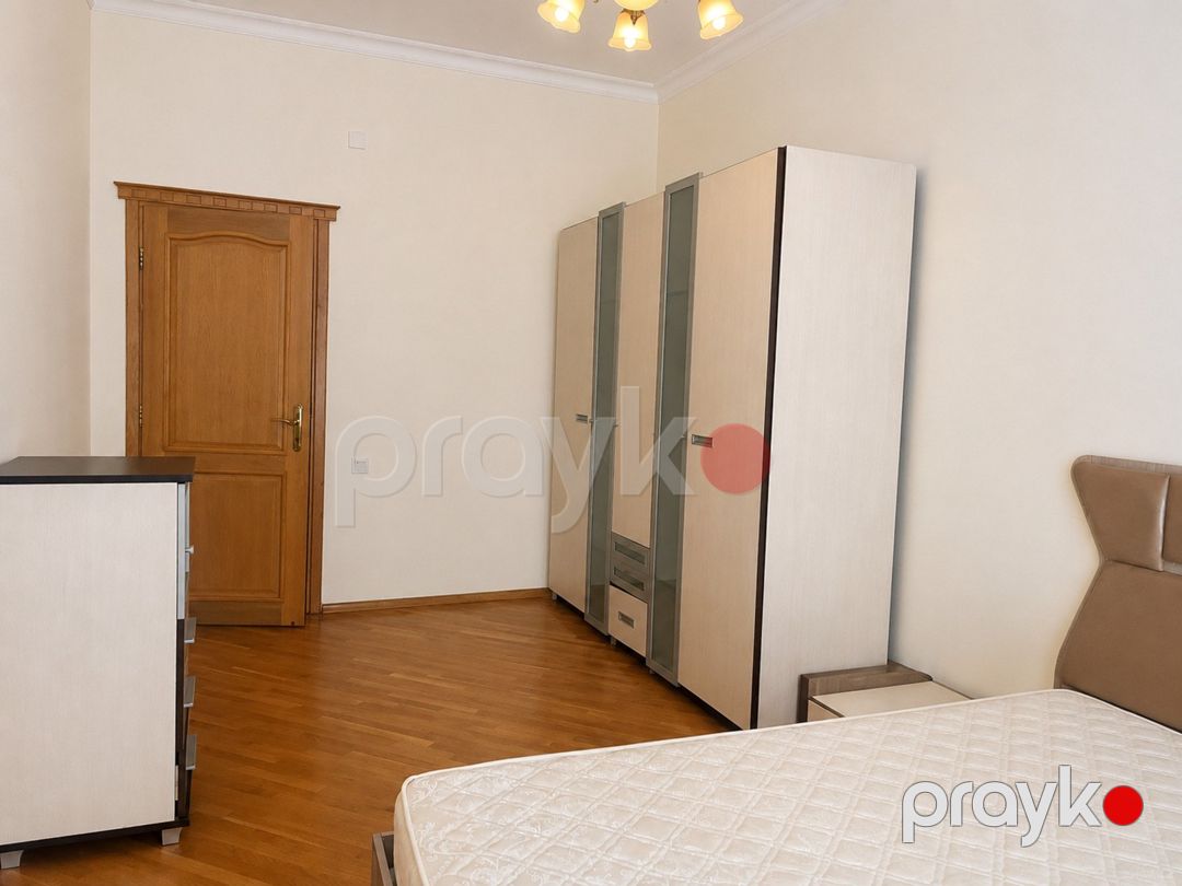 Satılır 4 otaqlı yeni tikili 211 m² — Mənzil, Bakı (8)