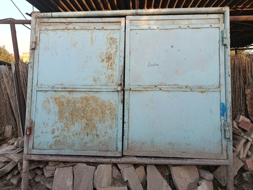 Metall qapı dəsti – iki taylı sürgülü/qatlanan darvaza - Material — Pəncərələr, qapılar, balkonlar, Salyan (2)