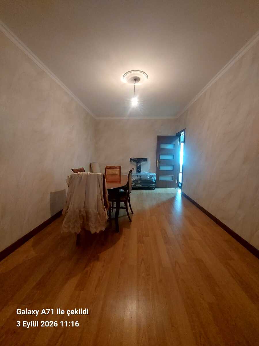 Satılır 4 otaqlı köhnə tikili 100 m² — Mənzil, Bakı (8)