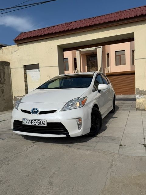 Toyota Prius, 1.8 L, 1.3 kWh, 2013 il, 450 616 km — Bakı