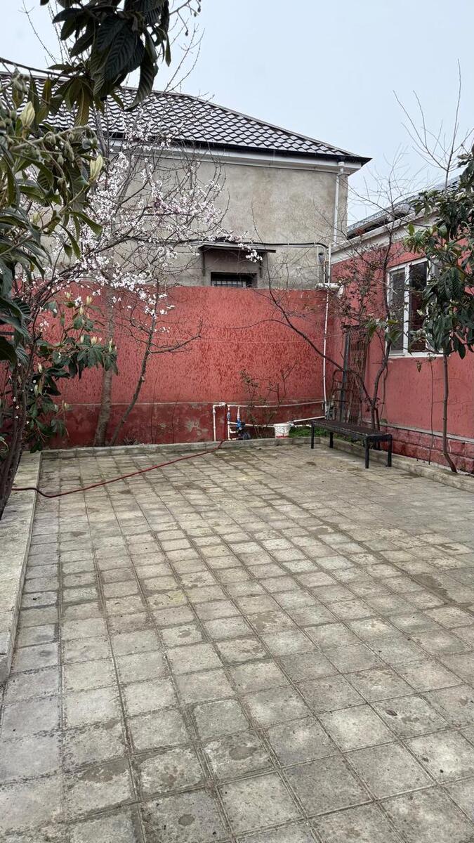 Satılır 4 otaqlı həyət evi/bağ evi 150 m² — Ev, villa, Bakı (2)