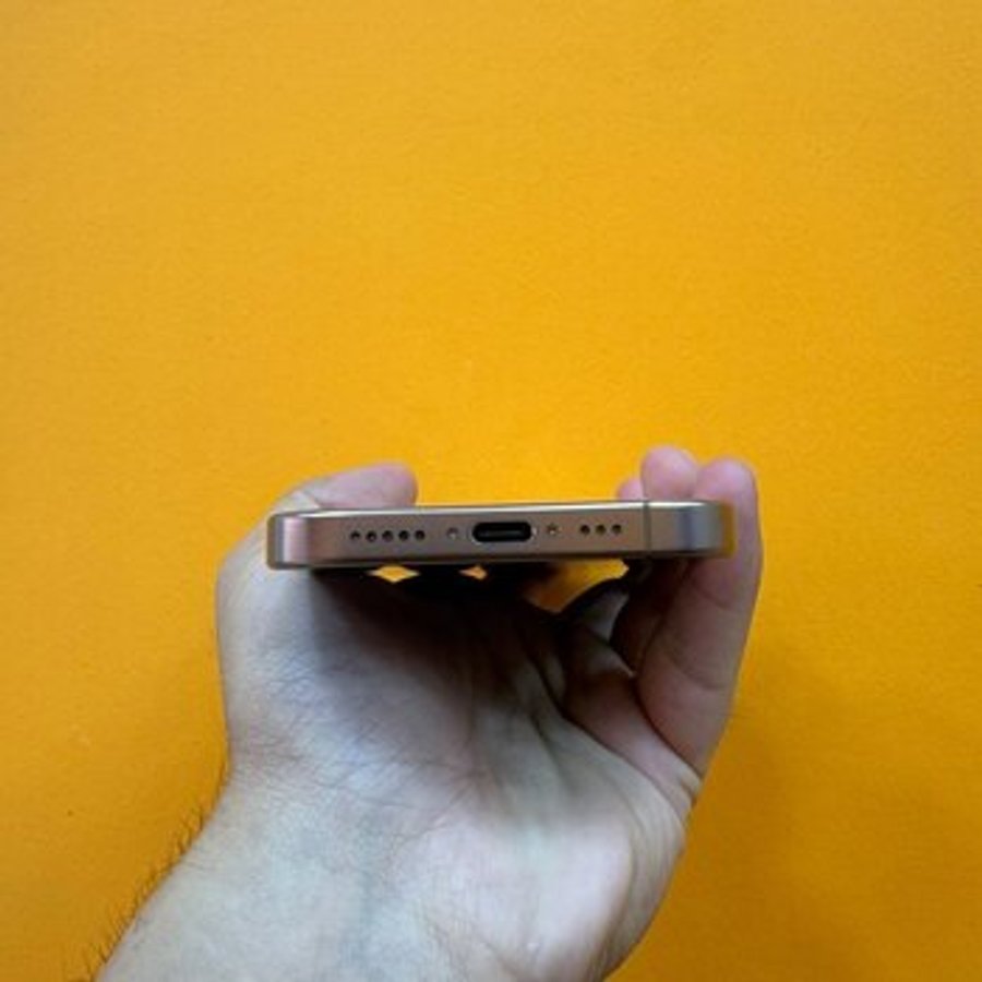 Apple iPhone 16 Pro Desert Titanium 128GB/8GB — Smartfonlar, Bakı (6)